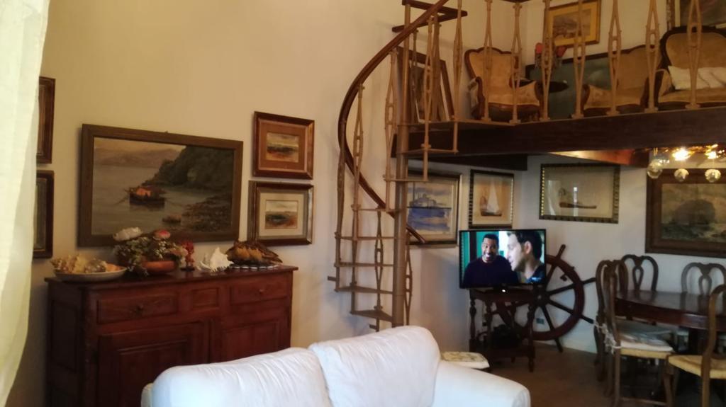 appartamento in affitto a Viareggio