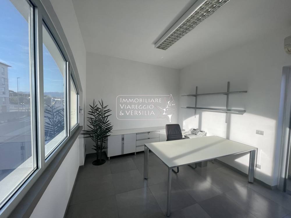 ufficio in affitto a Viareggio