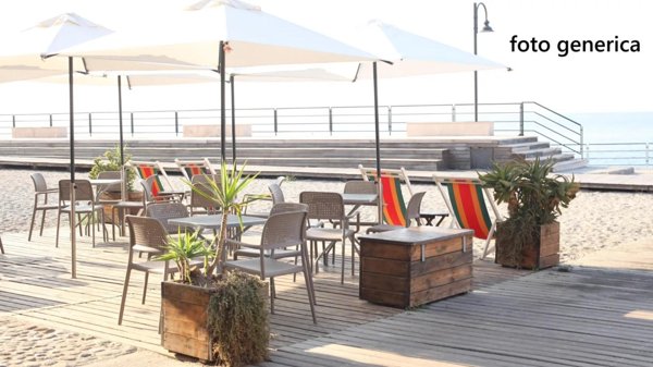 locale commerciale in affitto a Viareggio