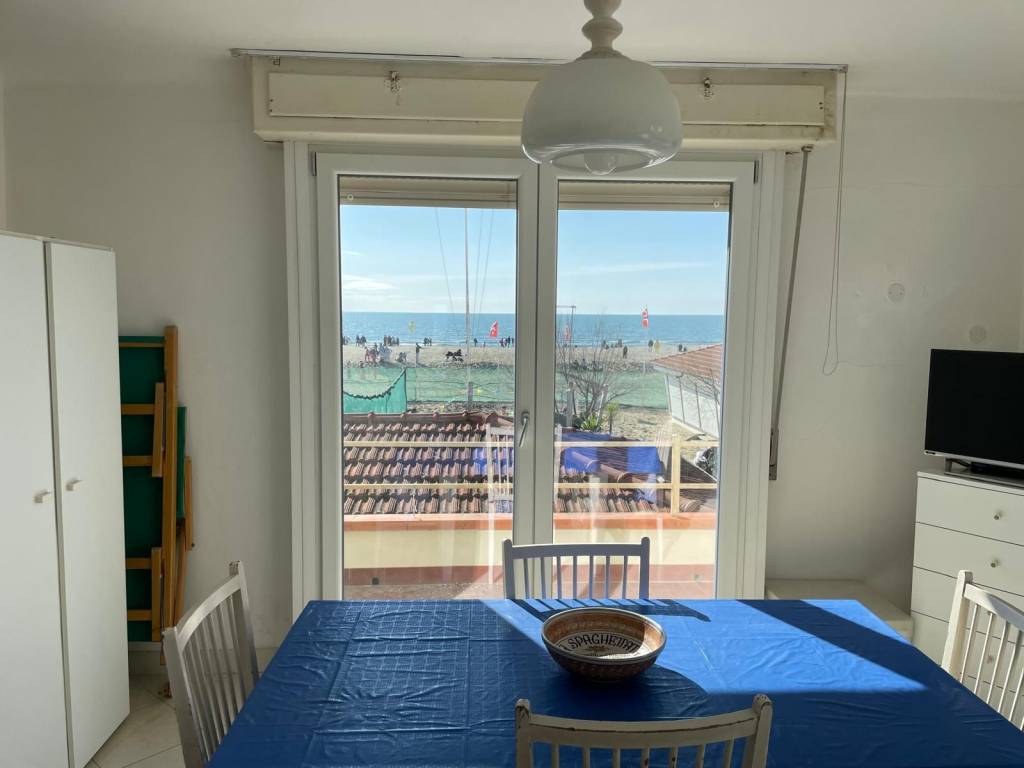 appartamento in affitto a Viareggio