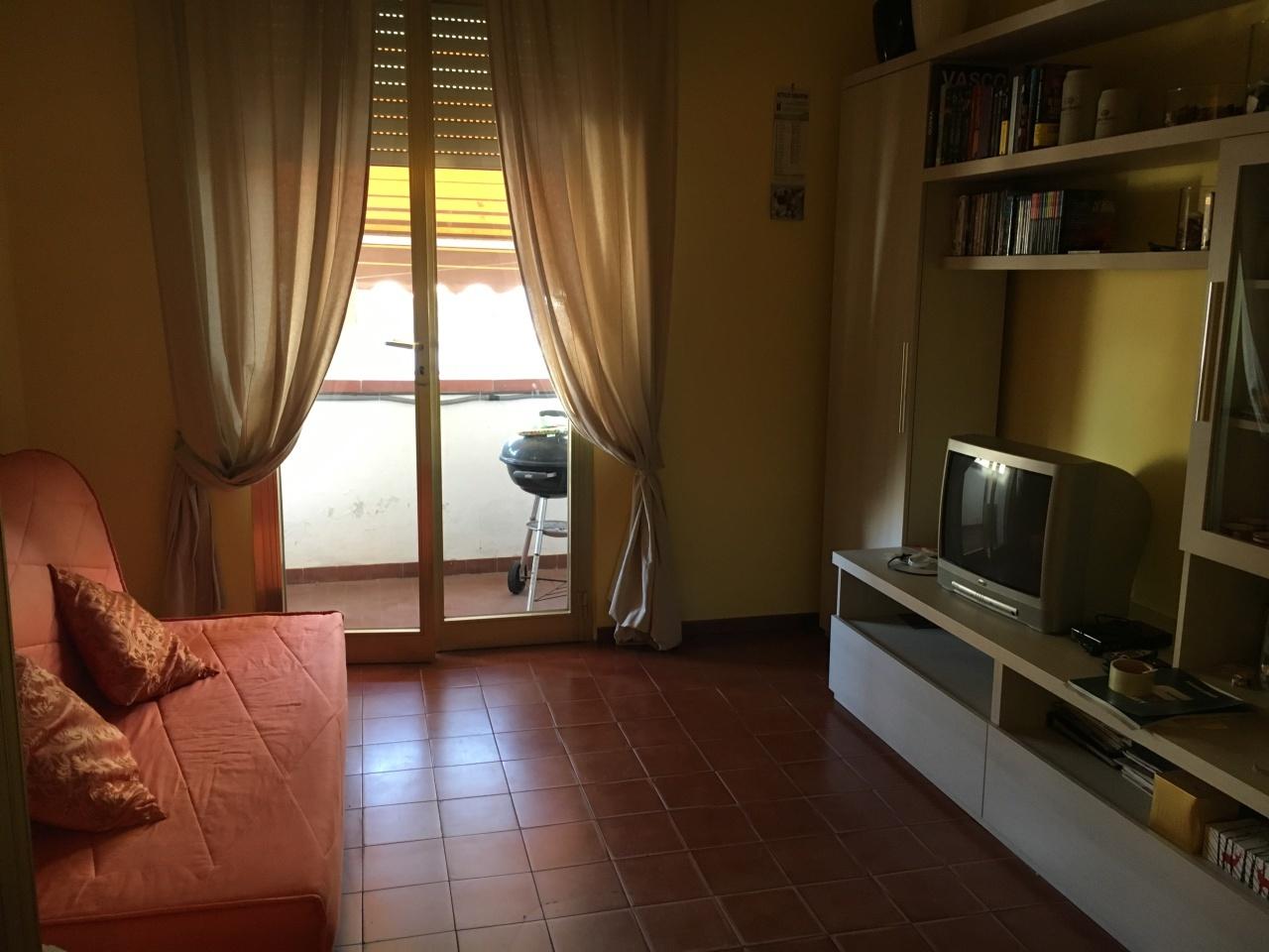 appartamento in affitto a Viareggio