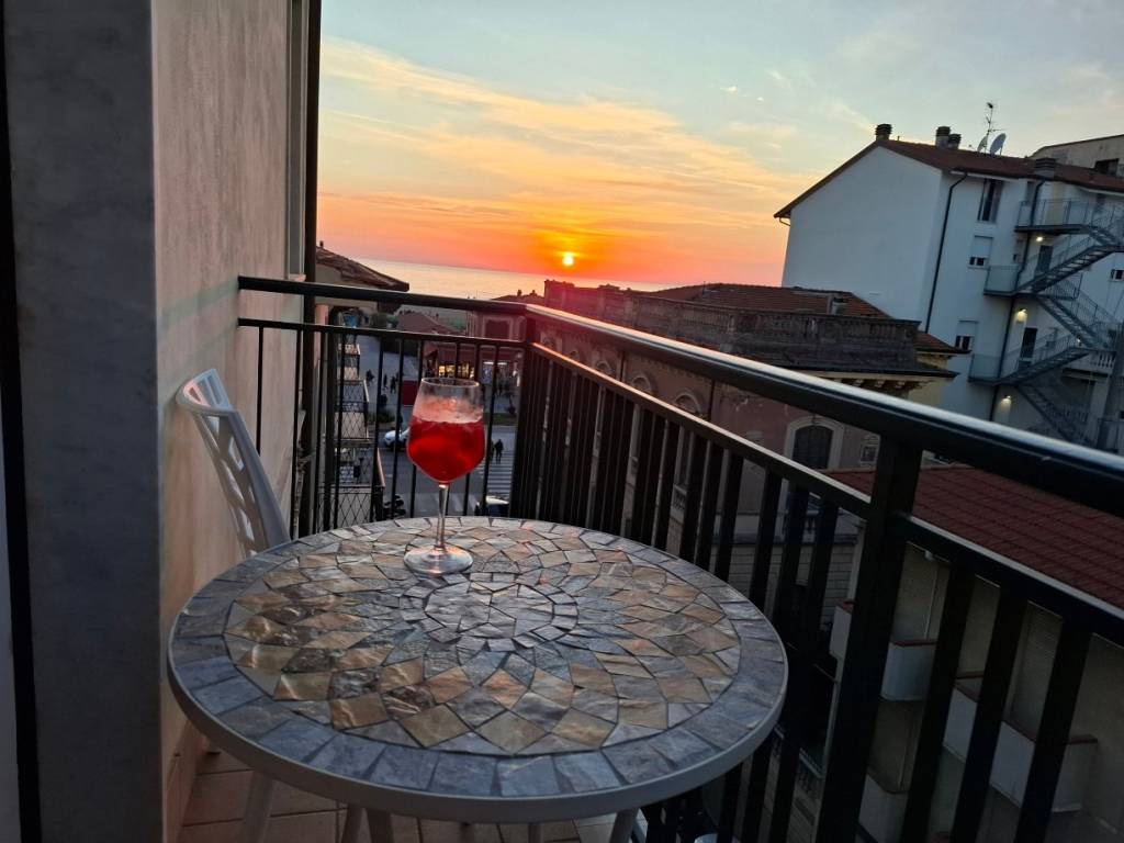 appartamento in affitto a Viareggio