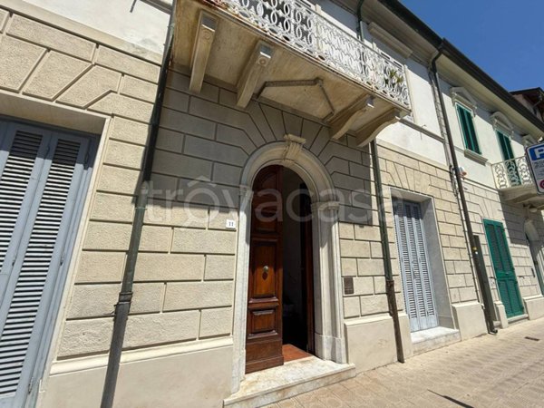 appartamento in affitto a Viareggio