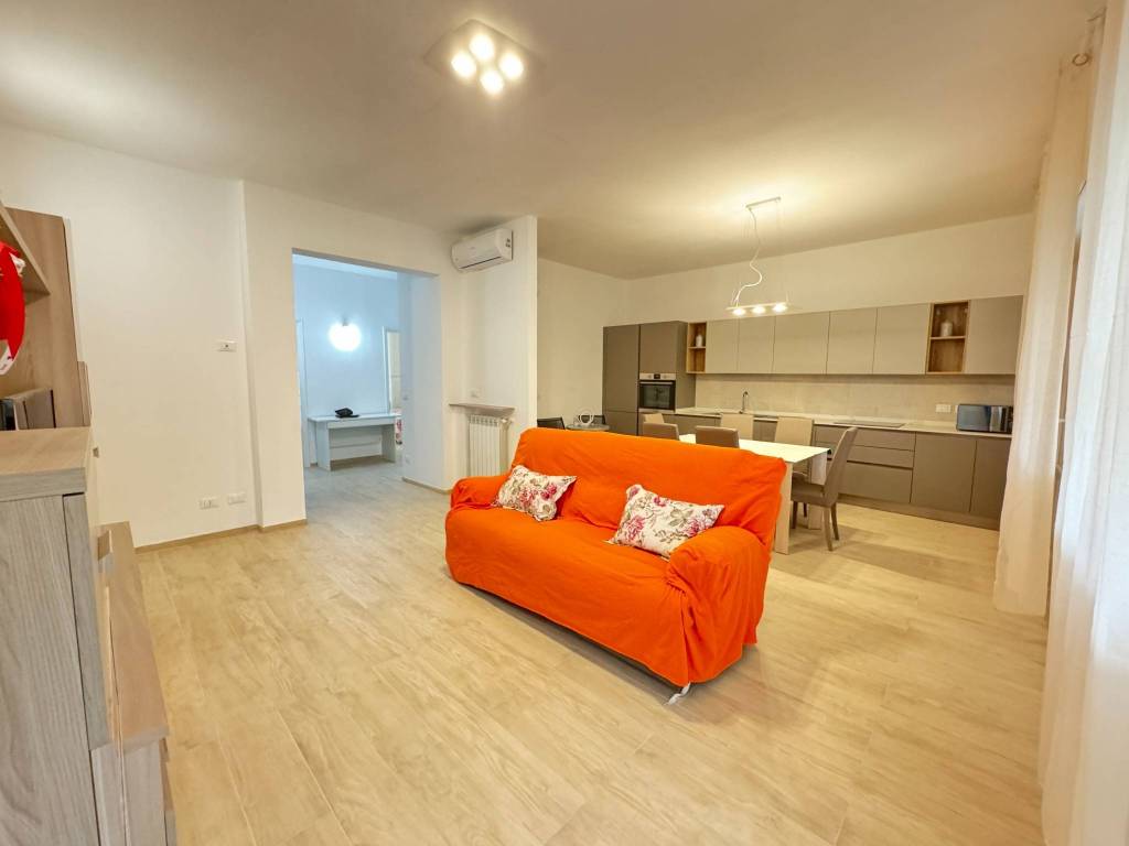 appartamento in affitto a Viareggio