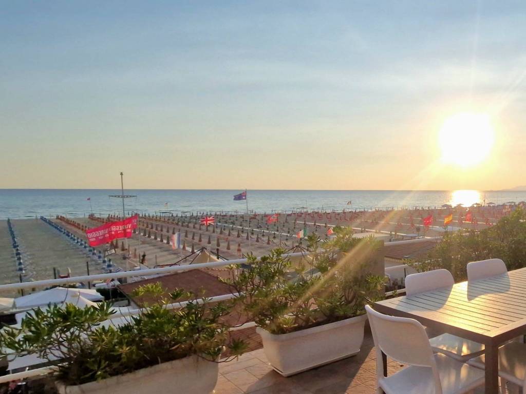 appartamento in affitto a Viareggio