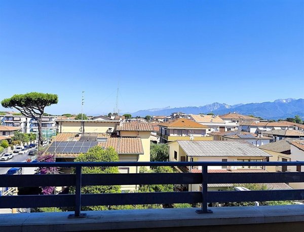 appartamento in affitto a Viareggio in zona Marco Polo