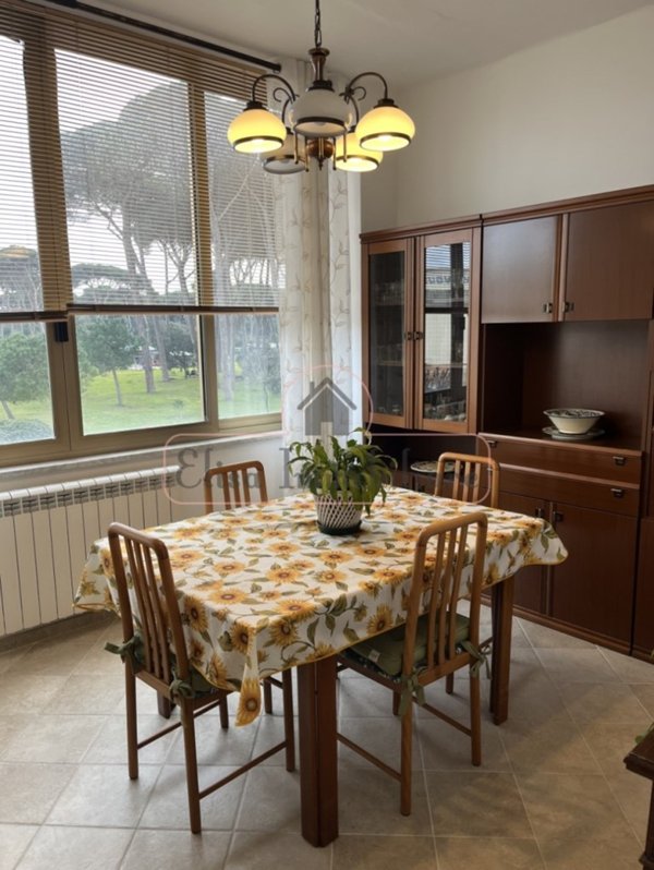 appartamento in affitto a Viareggio in zona Campo d'Aviazione