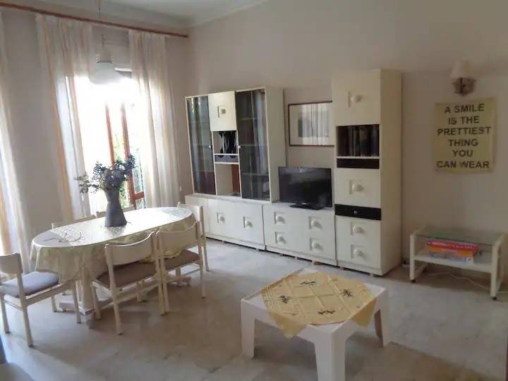 casa indipendente in affitto a Viareggio in zona Marco Polo
