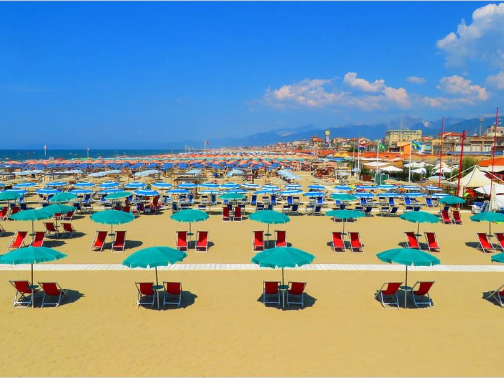 appartamento in affitto a Viareggio in zona Marco Polo