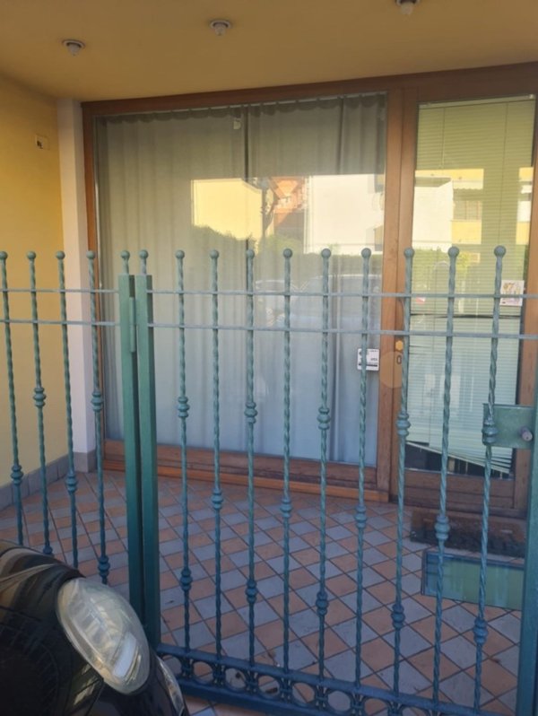 locale commerciale in affitto a Viareggio