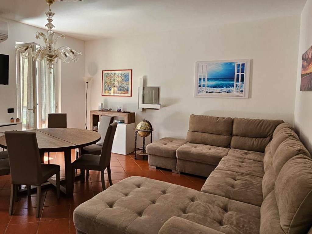 casa indipendente in affitto a Viareggio