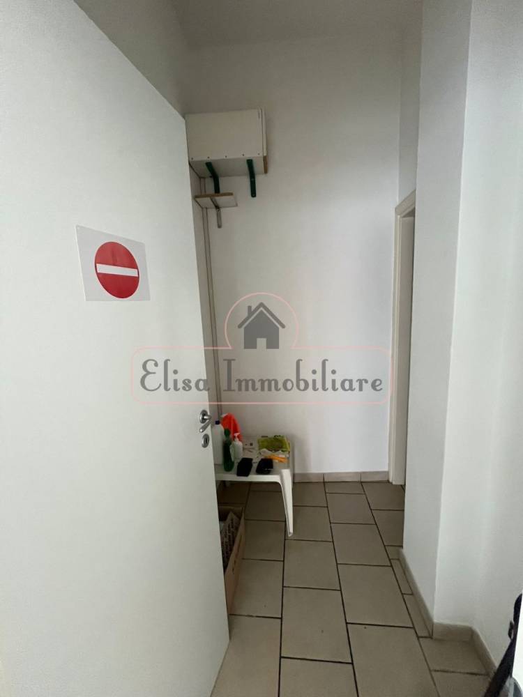 locale commerciale in affitto a Viareggio in zona Centro Storico