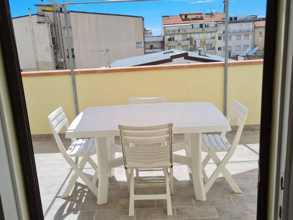 appartamento in affitto a Viareggio