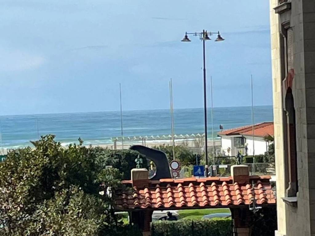 appartamento in affitto a Viareggio