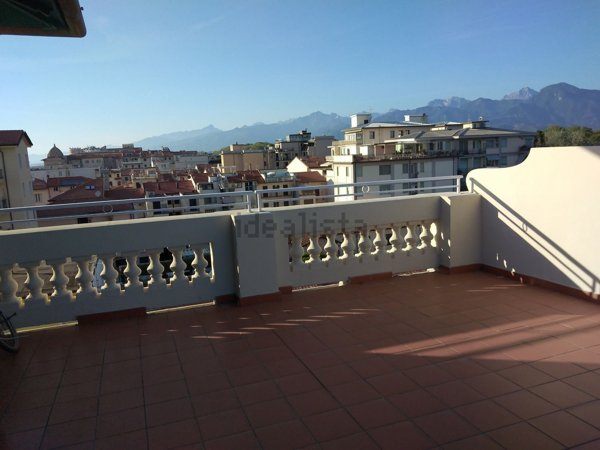 appartamento in affitto a Viareggio