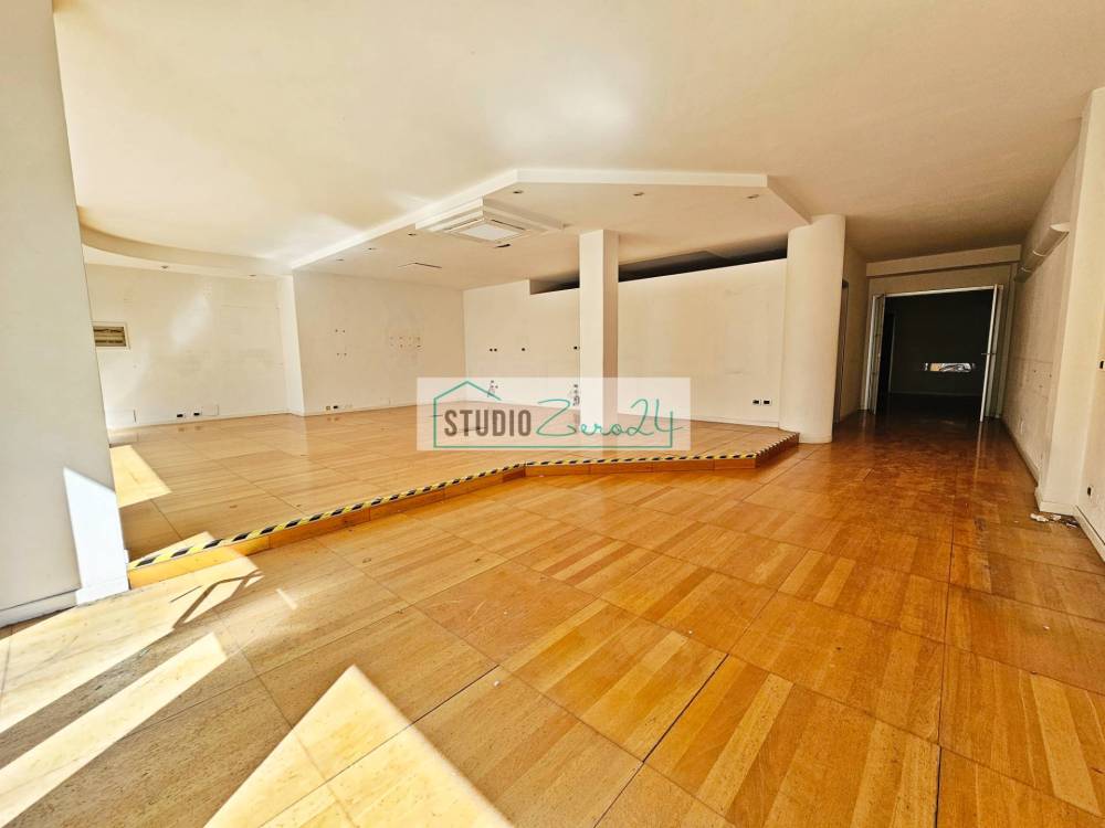 negozio in affitto a Viareggio