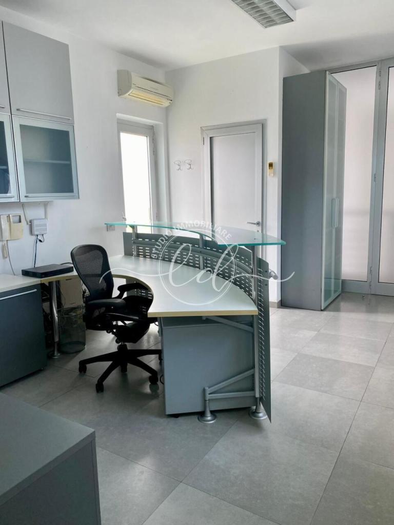 ufficio in affitto a Viareggio