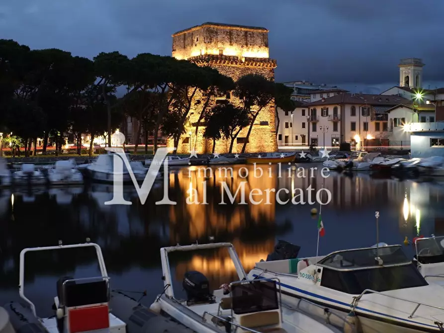 negozio in affitto a Viareggio