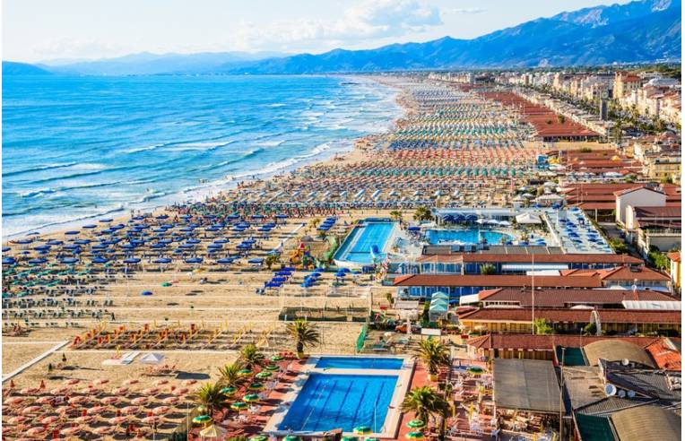 appartamento in affitto a Viareggio