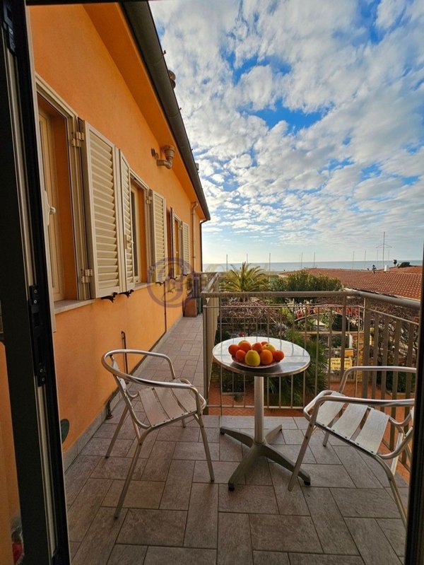 appartamento in affitto a Viareggio