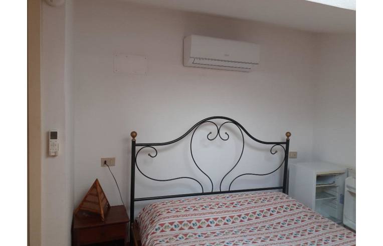 camera singola in affitto a Viareggio in zona Torre del Lago