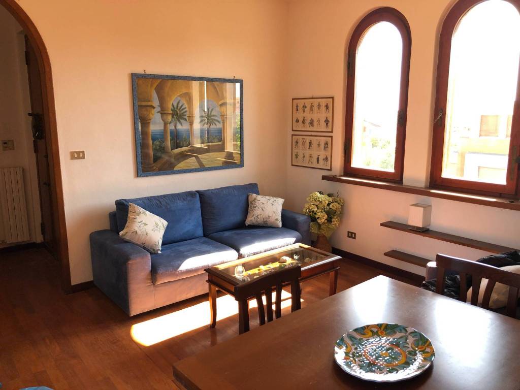 appartamento in affitto a Viareggio