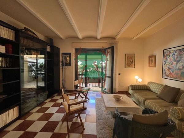 appartamento in affitto a Viareggio