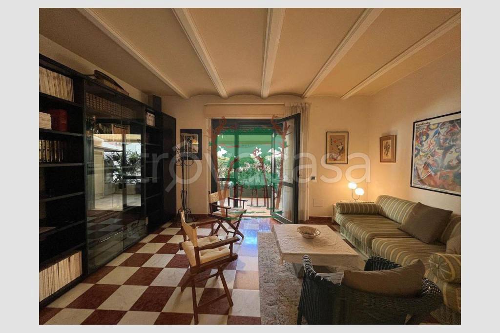 appartamento in affitto a Viareggio