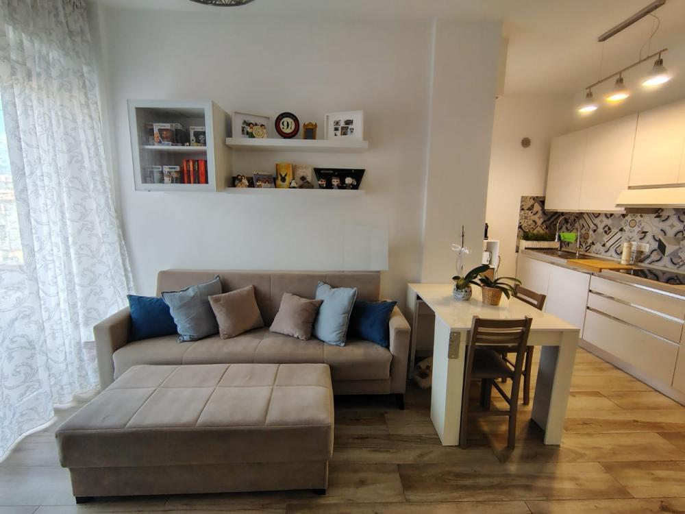 appartamento in affitto a Viareggio in zona Campo d'Aviazione