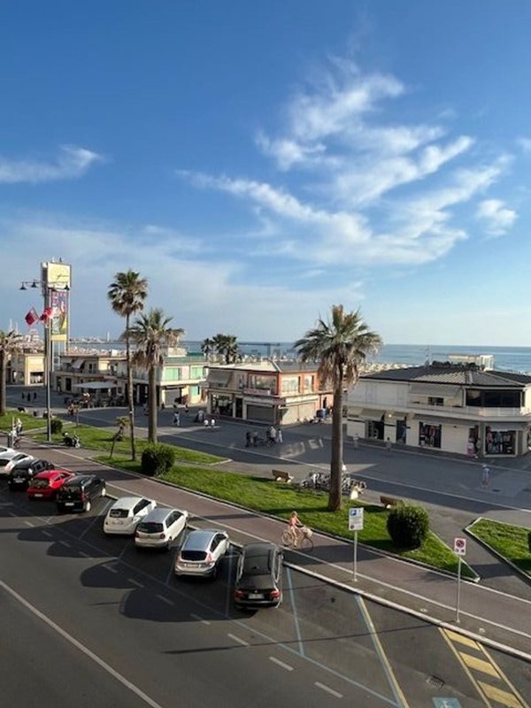appartamento in affitto a Viareggio
