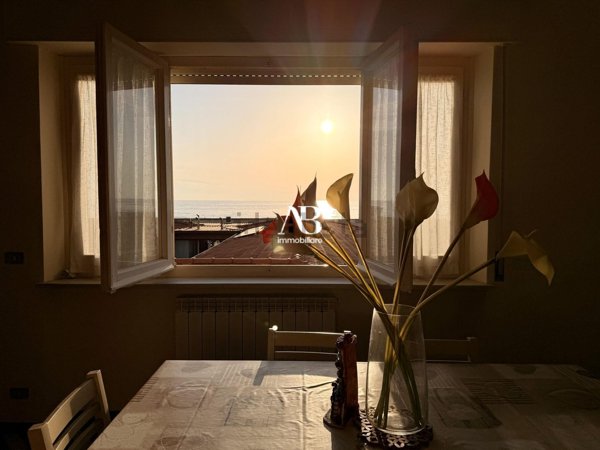 appartamento in affitto a Viareggio