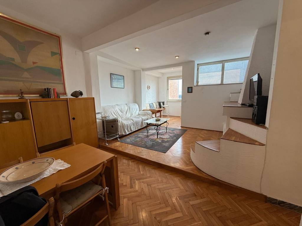 appartamento in affitto a Viareggio