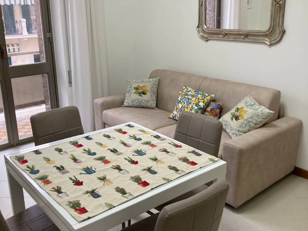 appartamento in affitto a Viareggio