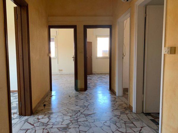 ufficio in affitto a Viareggio in zona Torre del Lago