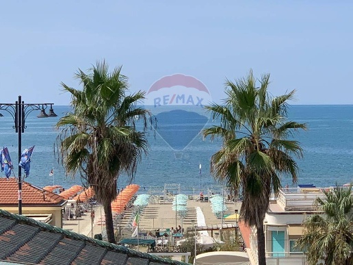 appartamento in affitto a Viareggio