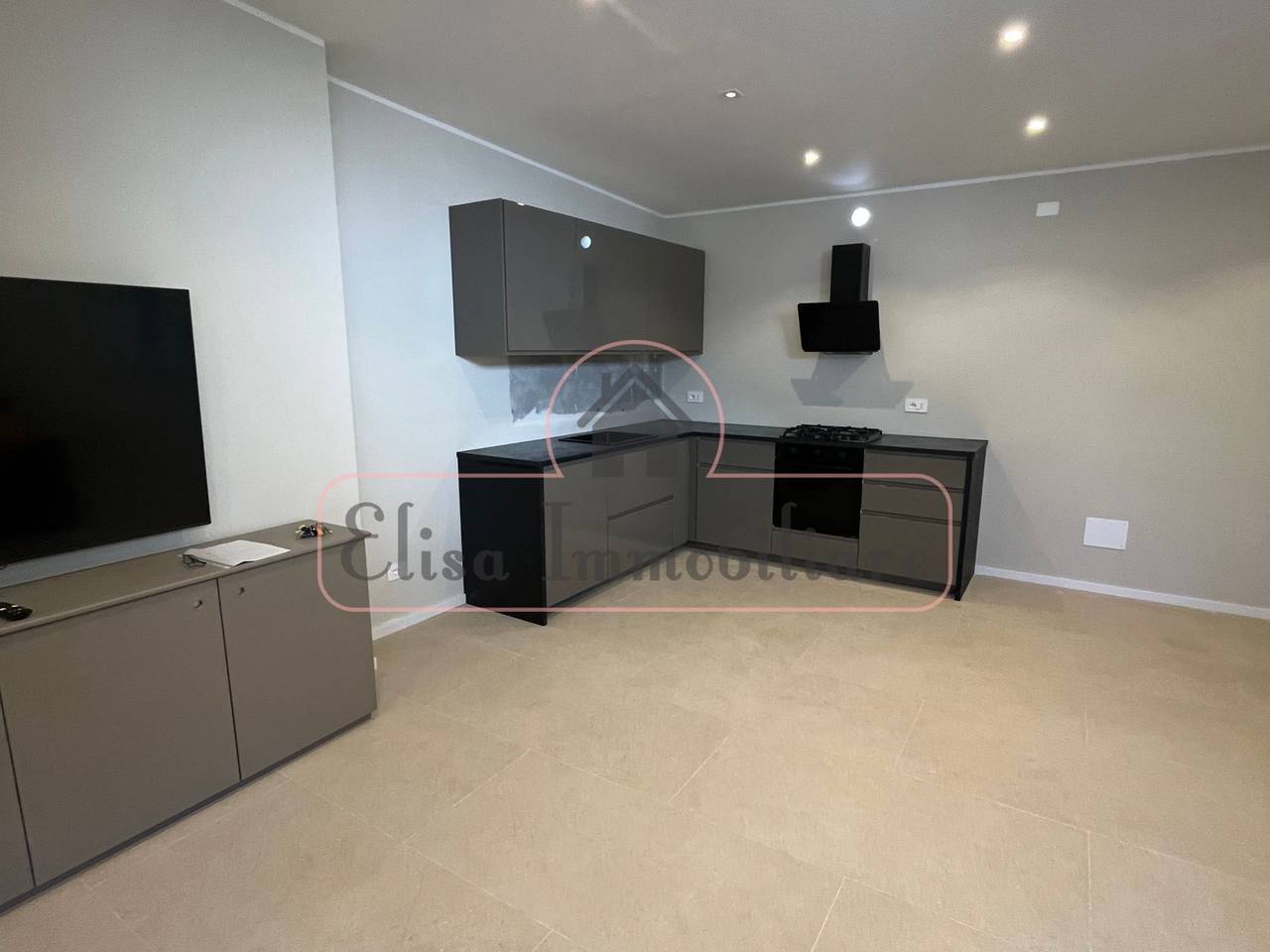 appartamento in affitto a Viareggio in zona Campo d'Aviazione