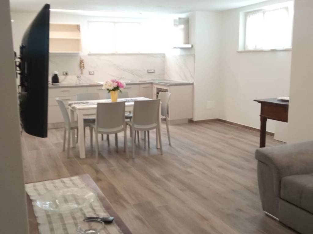 appartamento in affitto a Viareggio