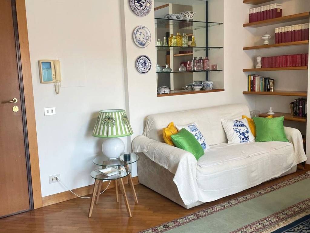 appartamento in affitto a Viareggio