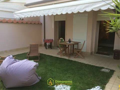 appartamento in affitto a Viareggio