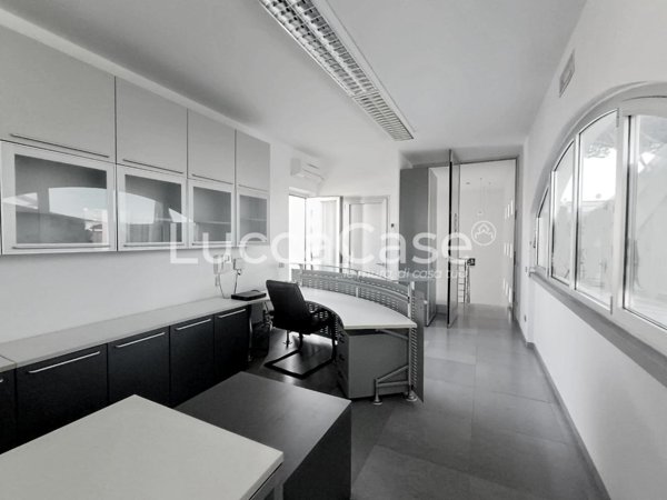 ufficio in affitto a Viareggio