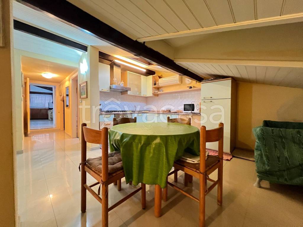 appartamento in affitto a Viareggio