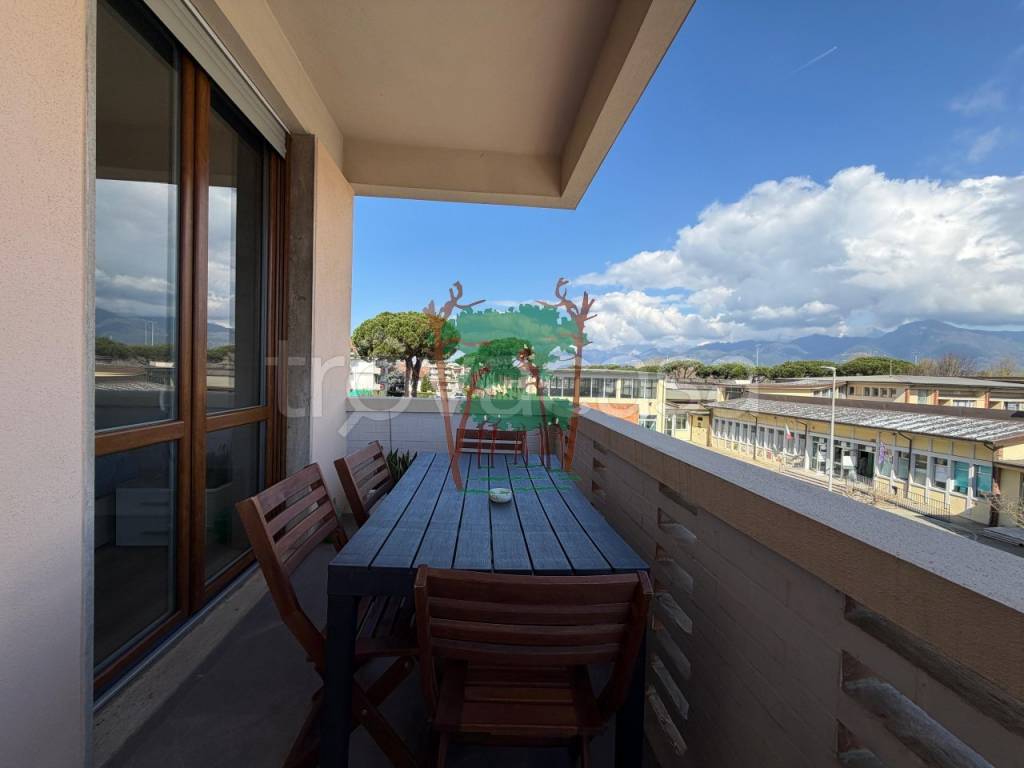 appartamento in affitto a Viareggio