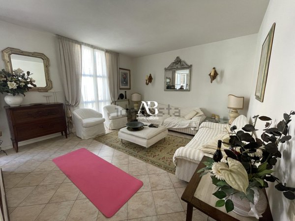 appartamento in affitto a Viareggio