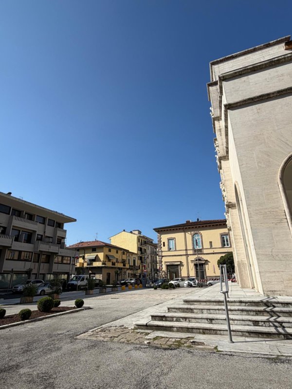ufficio in affitto a Viareggio in zona Centro Storico