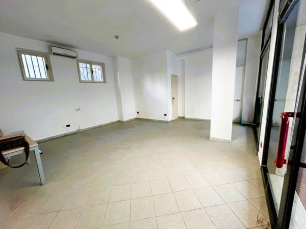 locale commerciale in affitto a Viareggio