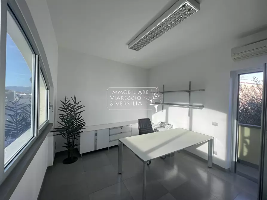 ufficio in affitto a Viareggio