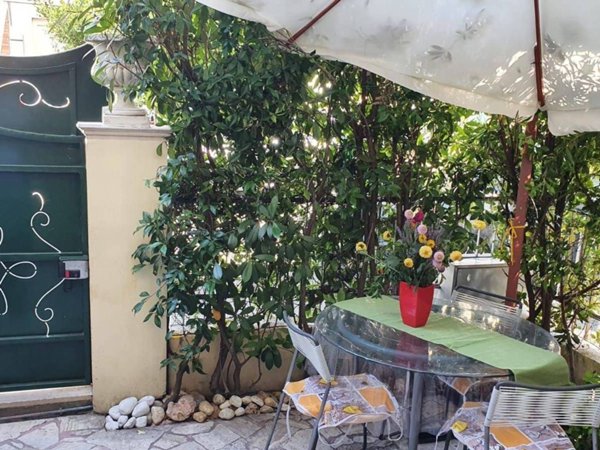 appartamento in affitto a Viareggio