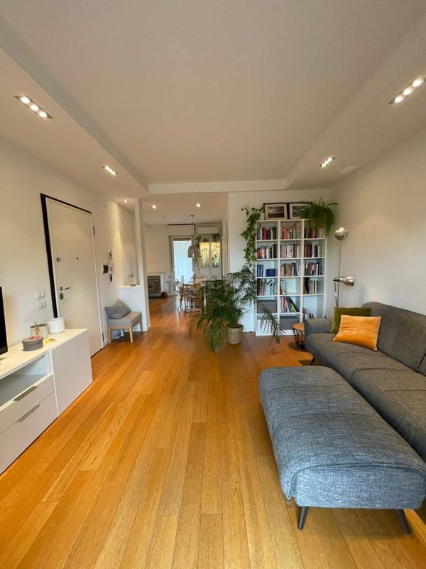 appartamento in affitto a Viareggio in zona Campo d'Aviazione