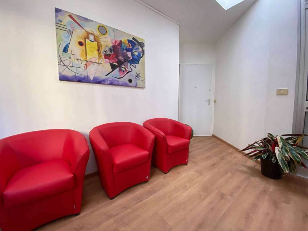 ufficio in affitto a Viareggio in zona Campo d'Aviazione