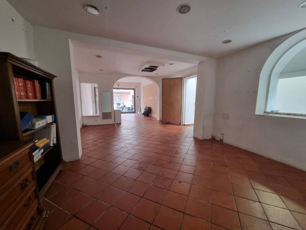 negozio in affitto a Viareggio in zona Centro Storico